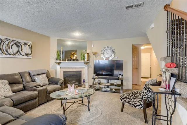 $190,000 | 10543 East 46th Terrace, Kansas City, MO 64133