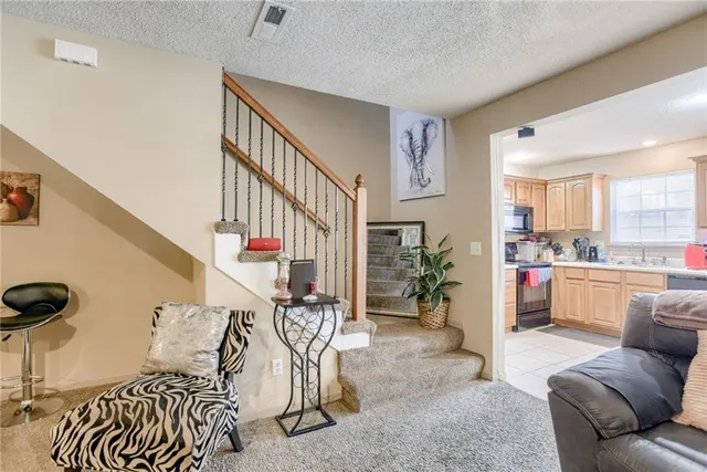 $190,000 | 10543 East 46th Terrace, Kansas City, MO 64133