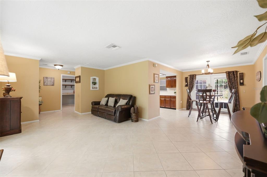 6403 Chiswick Court New Port Richey, FL 34655 - Photo 13 of 86