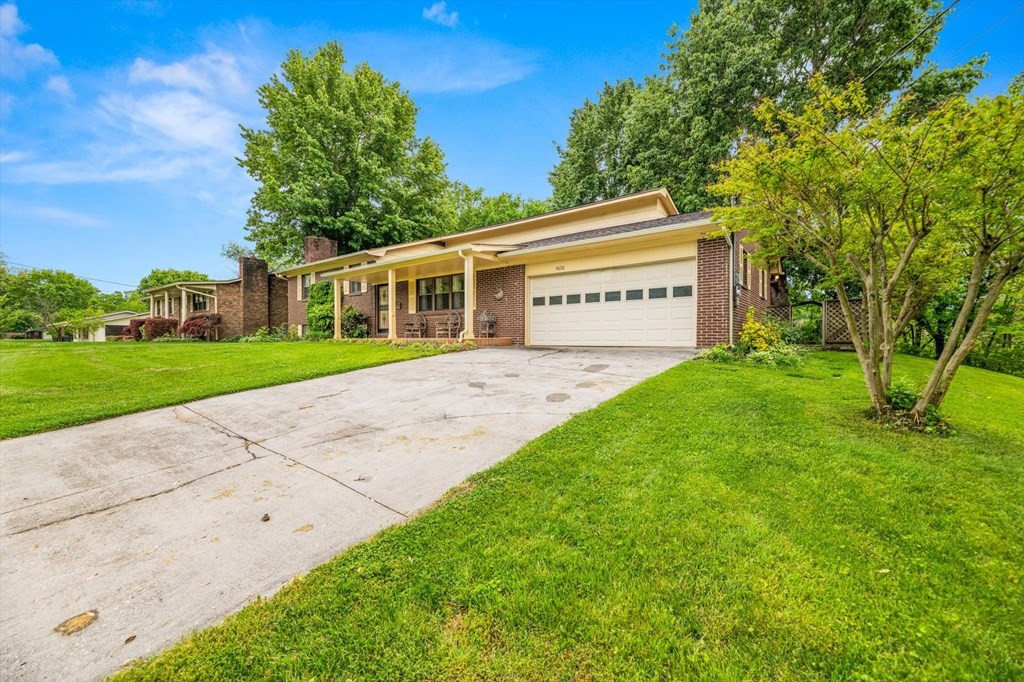 4020 Hitching Post Road Pigeon Forge, TN 37863 - Photo 4 of 27 Gallery Image 4