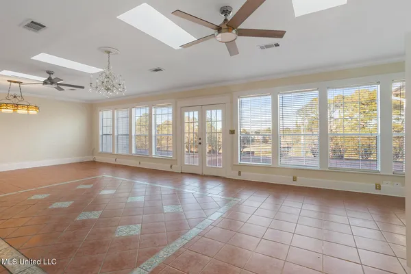 $1,016,000 | 8 12 Oaks Place, Madison, MS 39110