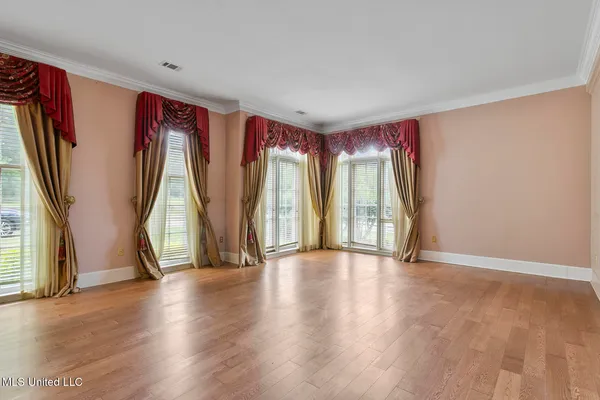 $1,016,000 | 8 12 Oaks Place, Madison, MS 39110