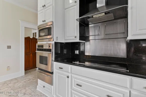 $1,016,000 | 8 12 Oaks Place, Madison, MS 39110