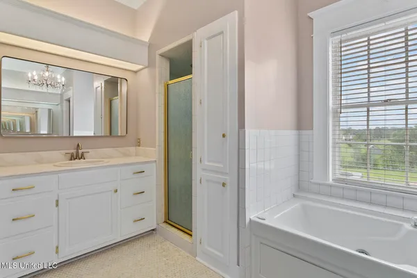 $1,016,000 | 8 12 Oaks Place, Madison, MS 39110