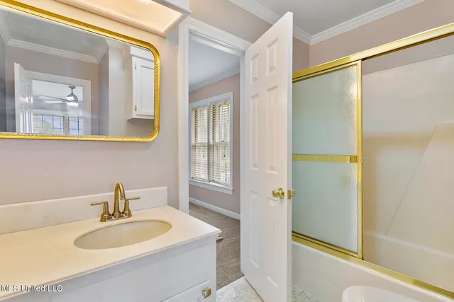 $1,025,000 | 8 12 Oaks Place, Madison, MS 39110