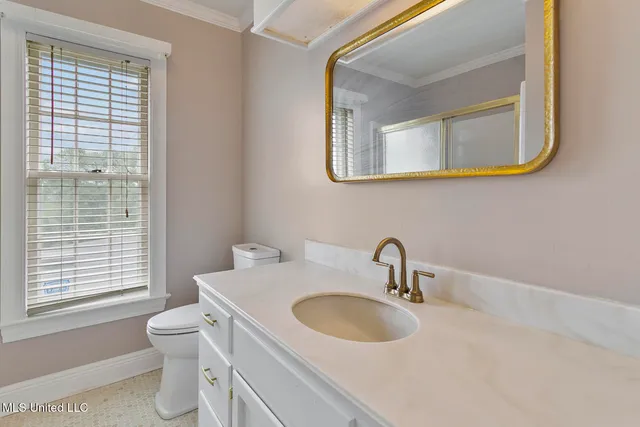 $1,025,000 | 8 12 Oaks Place, Madison, MS 39110