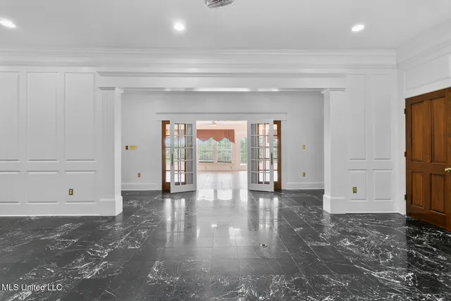 $1,025,000 | 8 12 Oaks Place, Madison, MS 39110