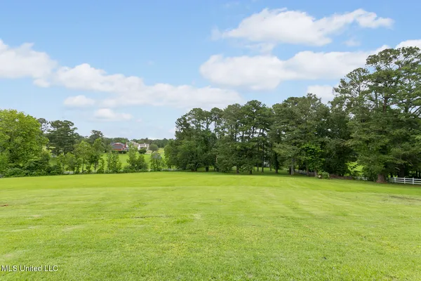 $1,016,000 | 8 12 Oaks Place, Madison, MS 39110