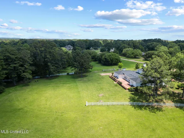 $1,025,000 | 8 12 Oaks Place, Madison, MS 39110