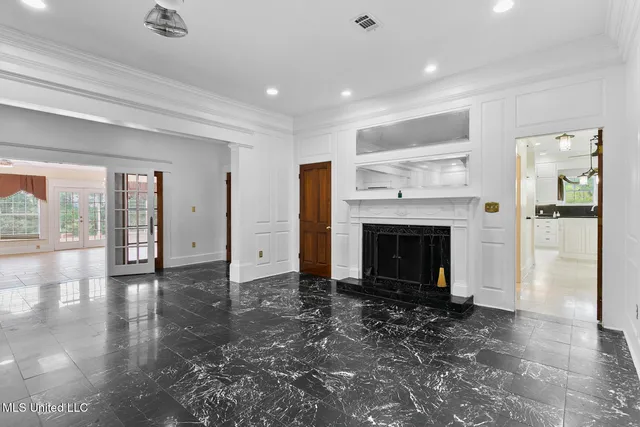 $1,025,000 | 8 12 Oaks Place, Madison, MS 39110