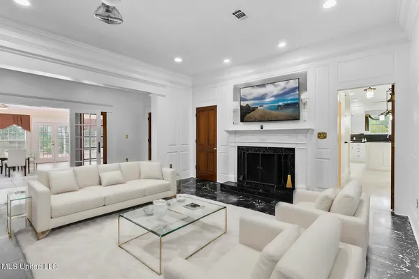 $1,016,000 | 8 12 Oaks Place, Madison, MS 39110