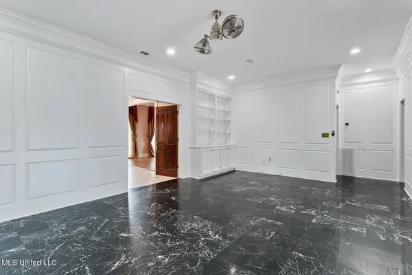 $1,016,000 | 8 12 Oaks Place, Madison, MS 39110