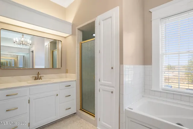 $1,025,000 | 8 12 Oaks Place, Madison, MS 39110