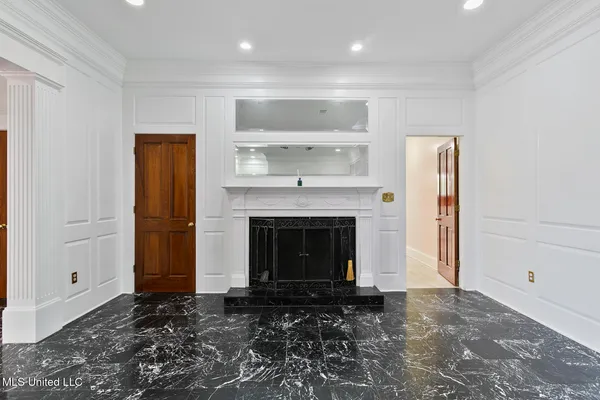 $1,016,000 | 8 12 Oaks Place, Madison, MS 39110