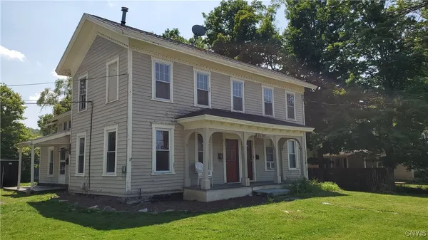 $1,200 | 132 West Seneca Street, Unit 2, Manlius, NY 13104