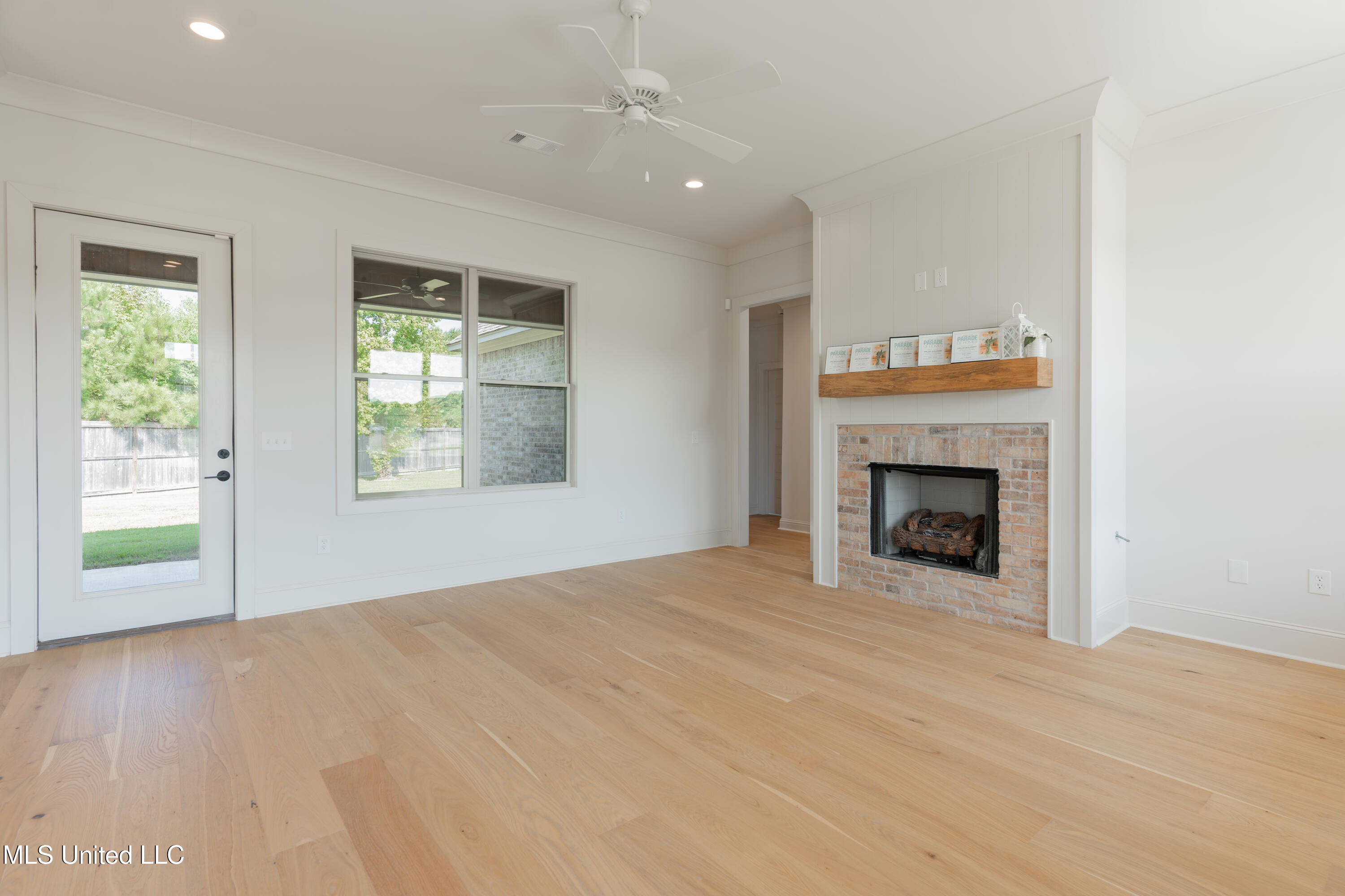 118 Trace Pointe Place Clinton, MS 39056 - Photo 11 of 74 11-LivingRoom(3)