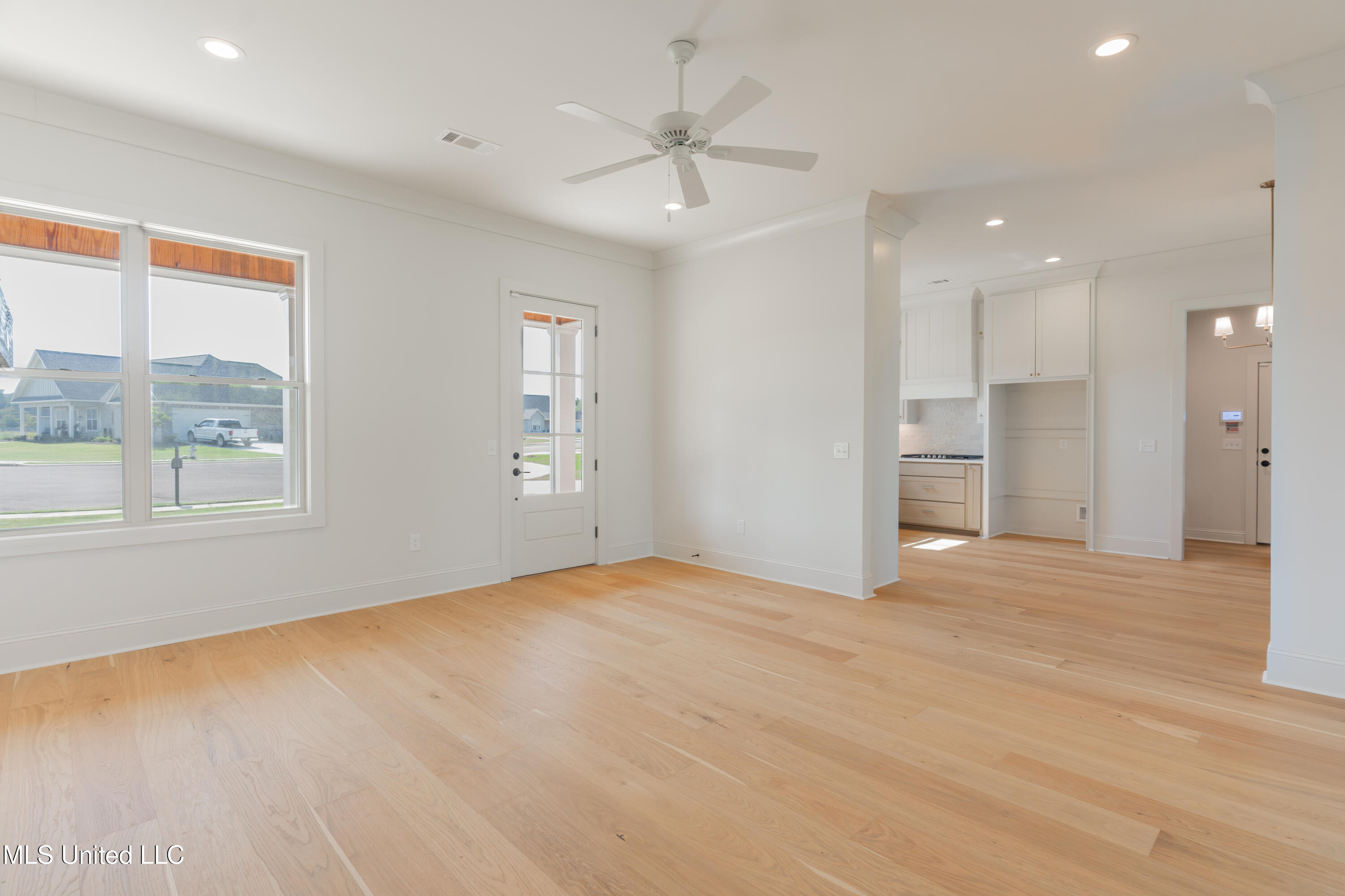 118 Trace Pointe Place Clinton, MS 39056 - Photo 16 of 74 16-LivingRoom(3)