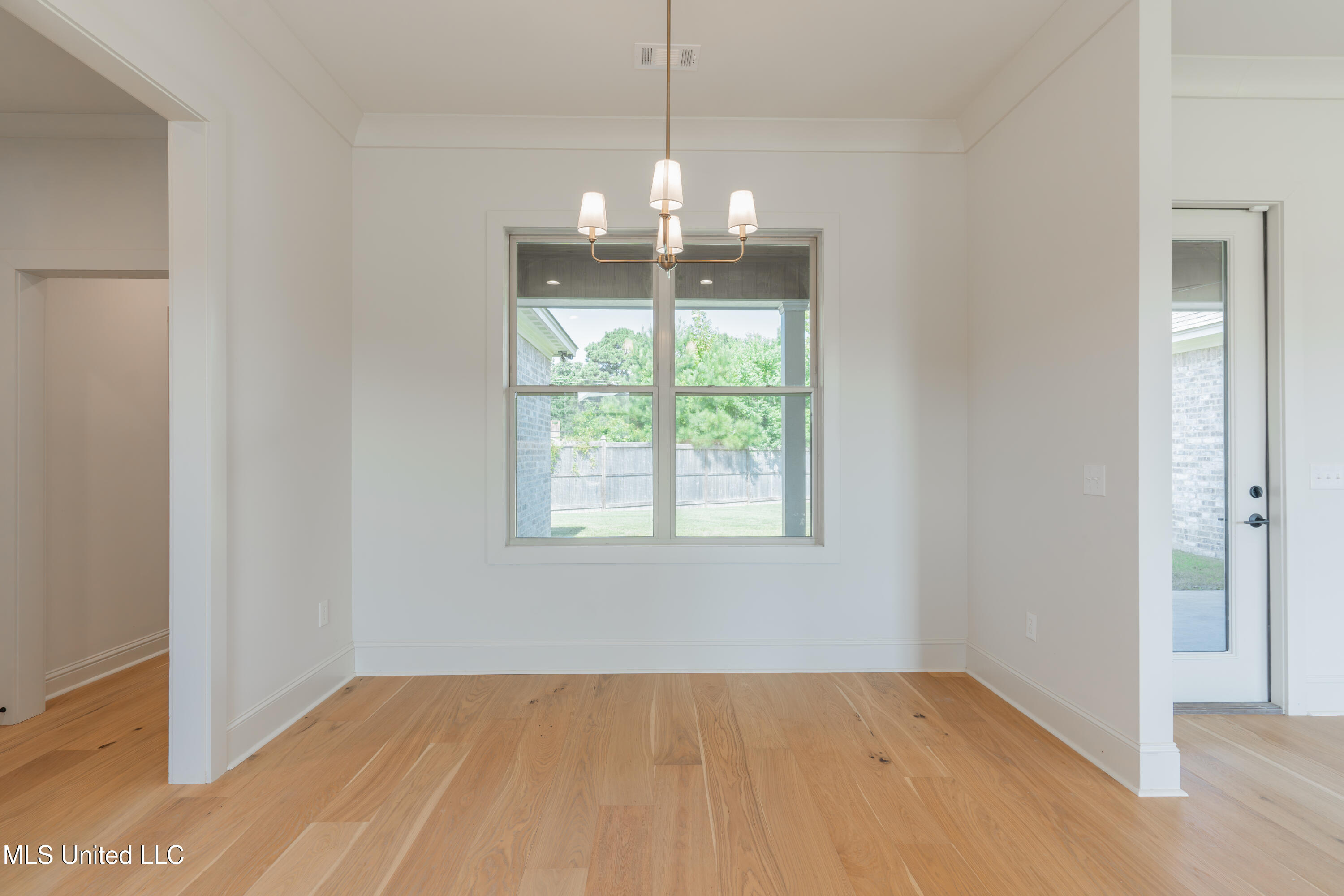 118 Trace Pointe Place Clinton, MS 39056 - Photo 25 of 74 25-DiningArea