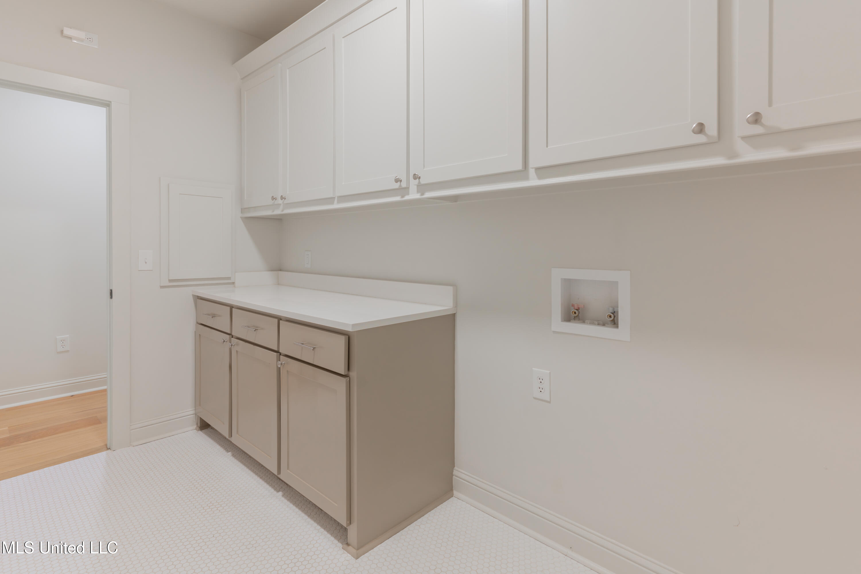 118 Trace Pointe Place Clinton, MS 39056 - Photo 32 of 74 32-LaundryRoom(1)