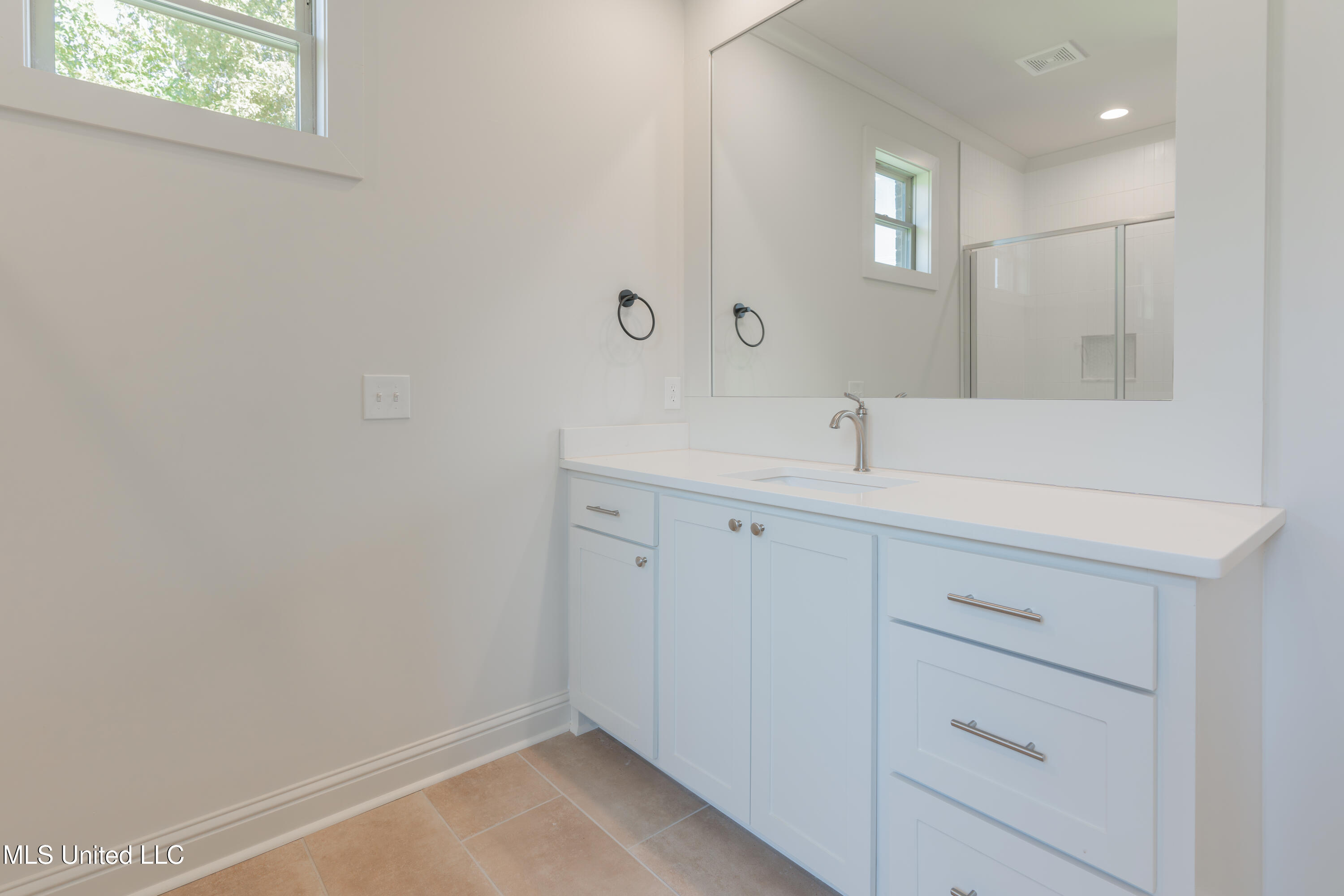 118 Trace Pointe Place Clinton, MS 39056 - Photo 42 of 74 42-PrimaryBathroom(2)