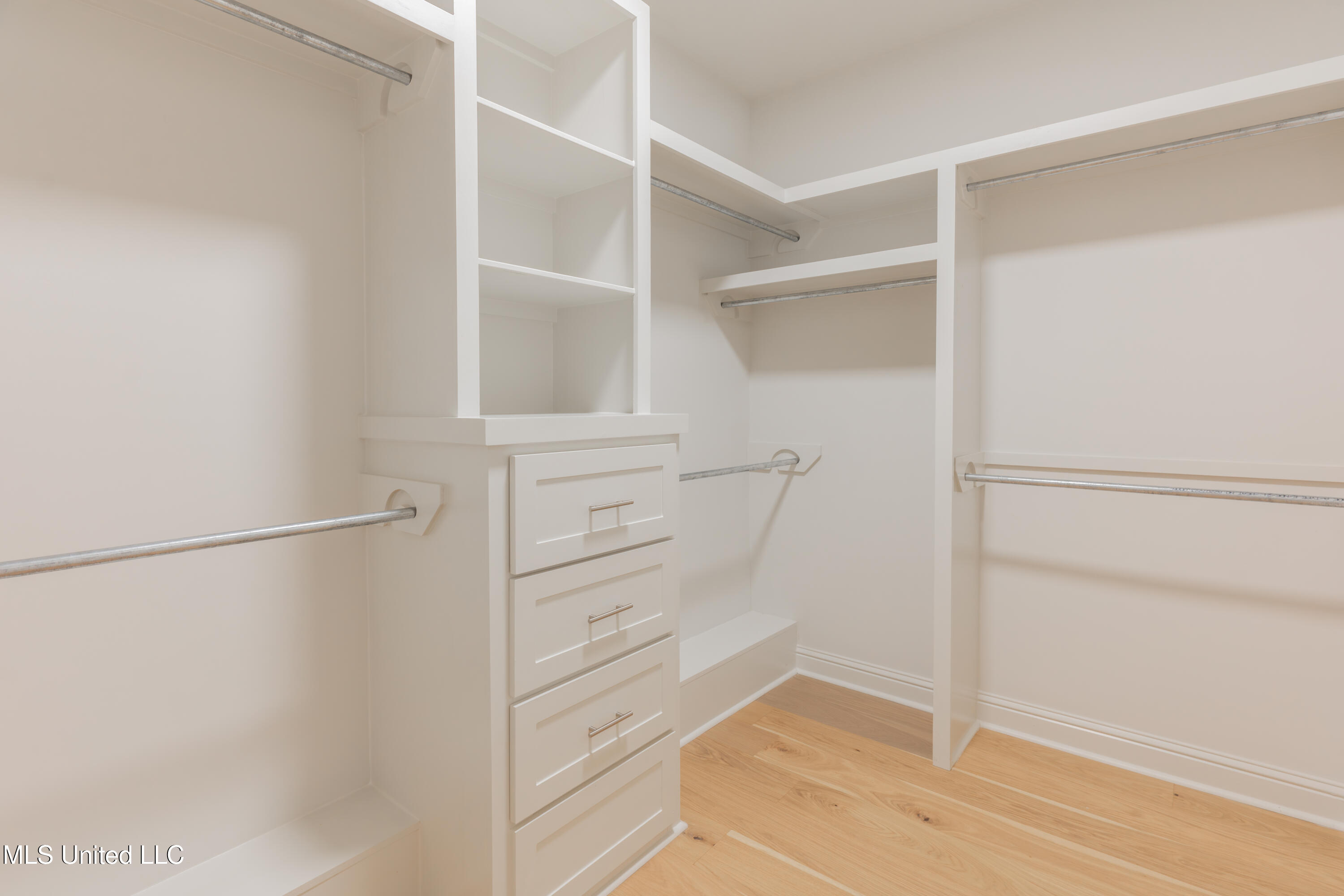 118 Trace Pointe Place Clinton, MS 39056 - Photo 43 of 74 43-PrimaryCloset(4)