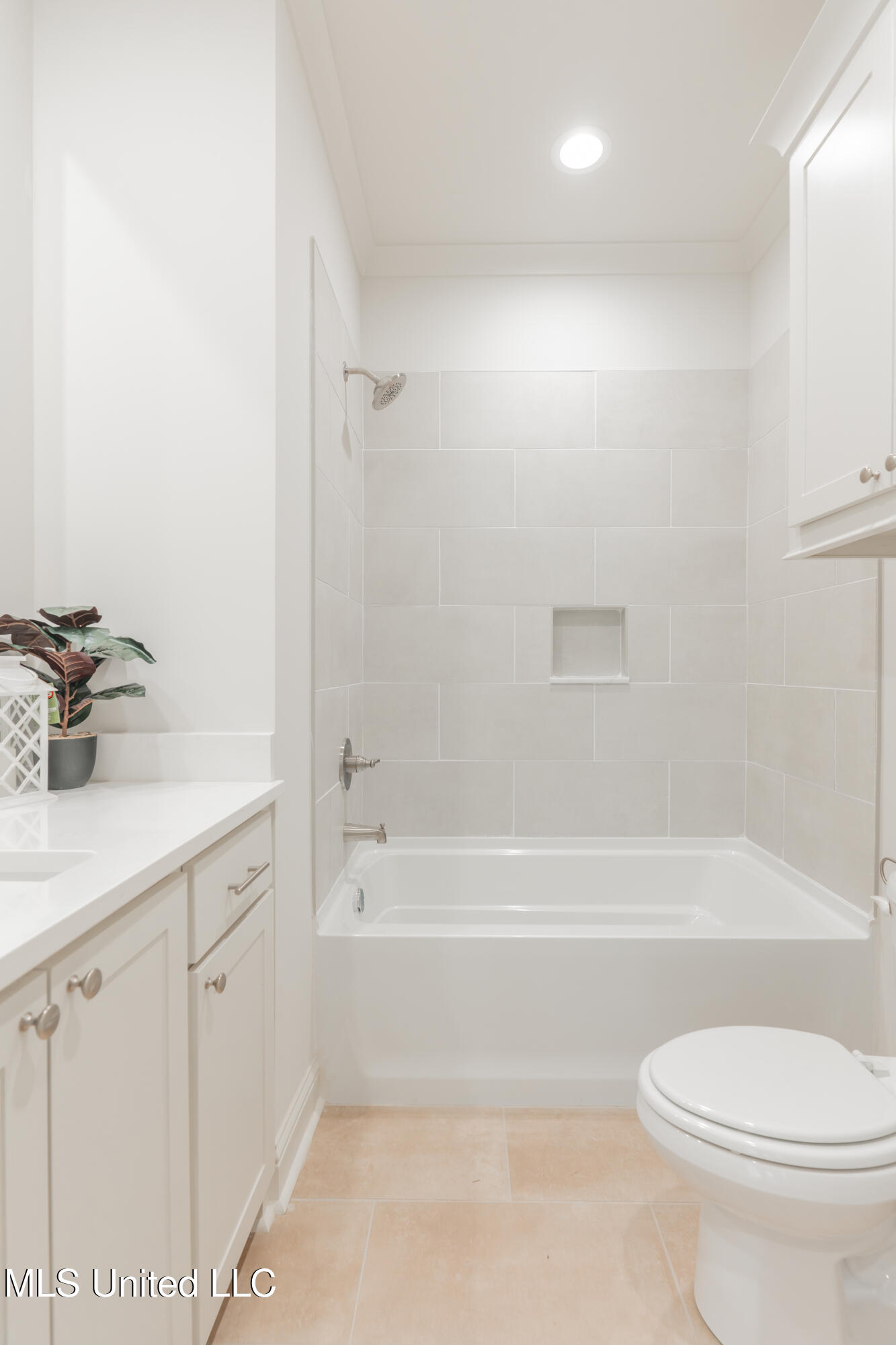 118 Trace Pointe Place Clinton, MS 39056 - Photo 51 of 74 51-HallBathroom(2)