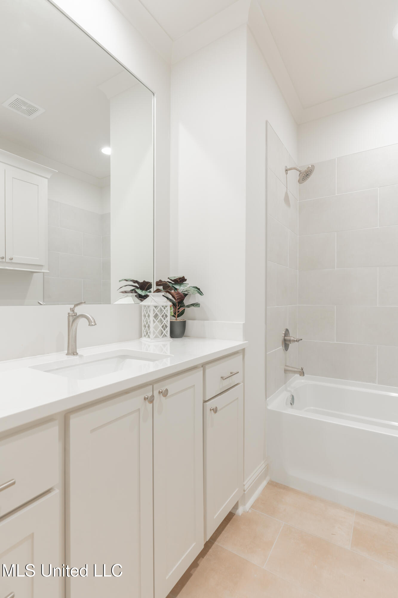 118 Trace Pointe Place Clinton, MS 39056 - Photo 52 of 74 53-HallBathroom(1)