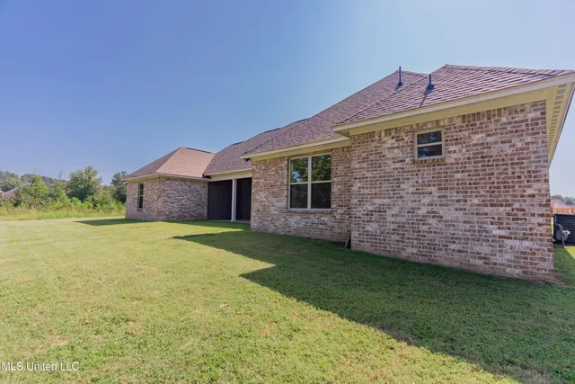 $389,900 | 118 Trace Pointe Place, Clinton, MS 39056
