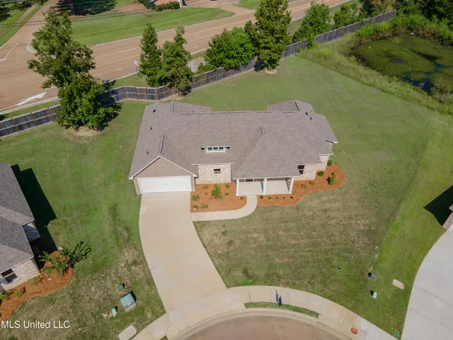 $389,900 | 118 Trace Pointe Place, Clinton, MS 39056