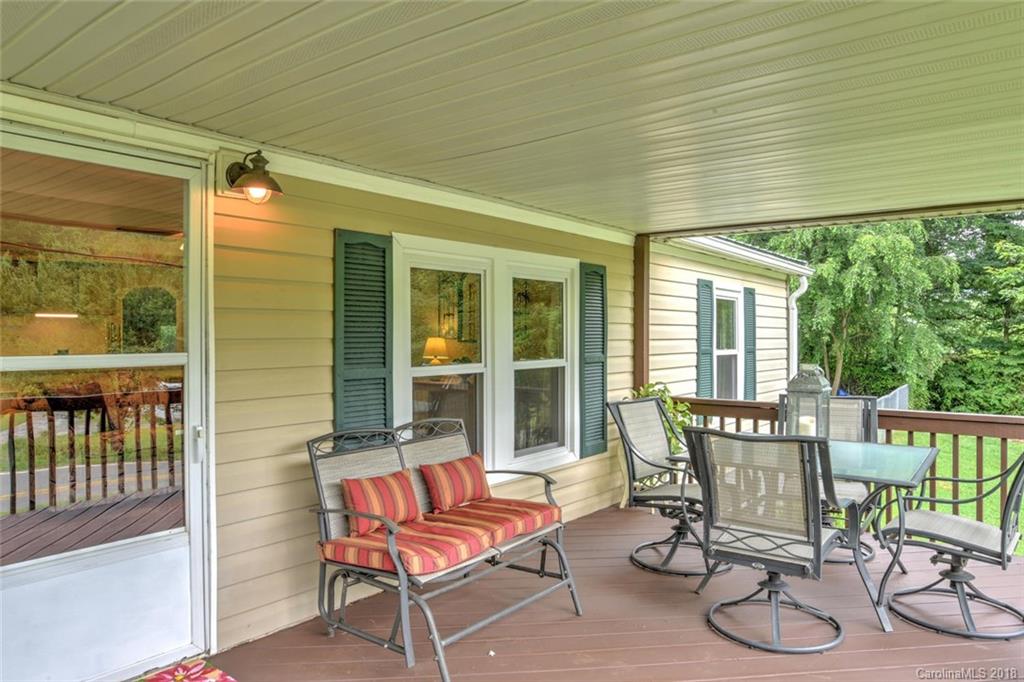 424 Reeves Cove Road Candler, NC 28715 - Photo 2 of 24 Gallery Image 2
