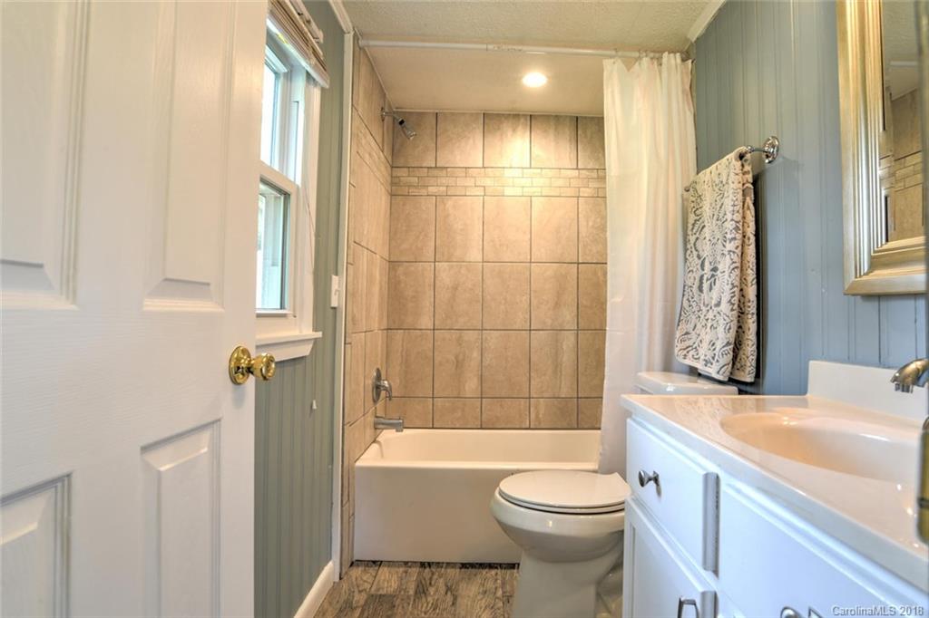 424 Reeves Cove Road Candler, NC 28715 - Photo 11 of 24 Gallery Image 11