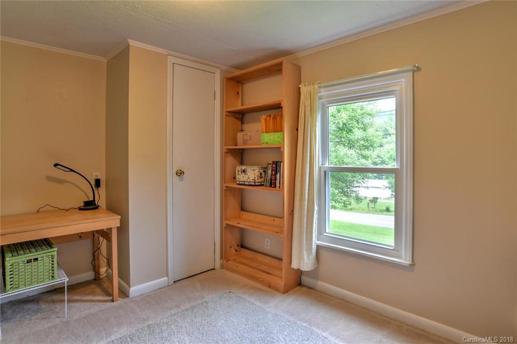 424 Reeves Cove Road Candler, NC 28715 - Photo 16 of 24 Gallery Image 16