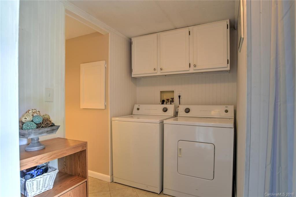 424 Reeves Cove Road Candler, NC 28715 - Photo 18 of 24 Gallery Image 18