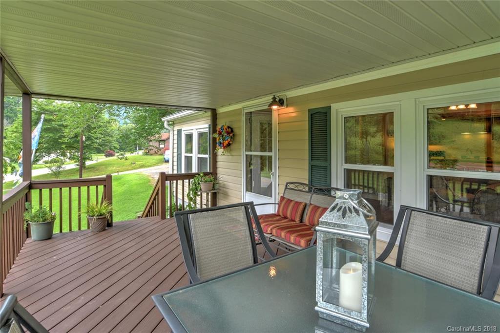 424 Reeves Cove Road Candler, NC 28715 - Photo 3 of 24 Gallery Image 3