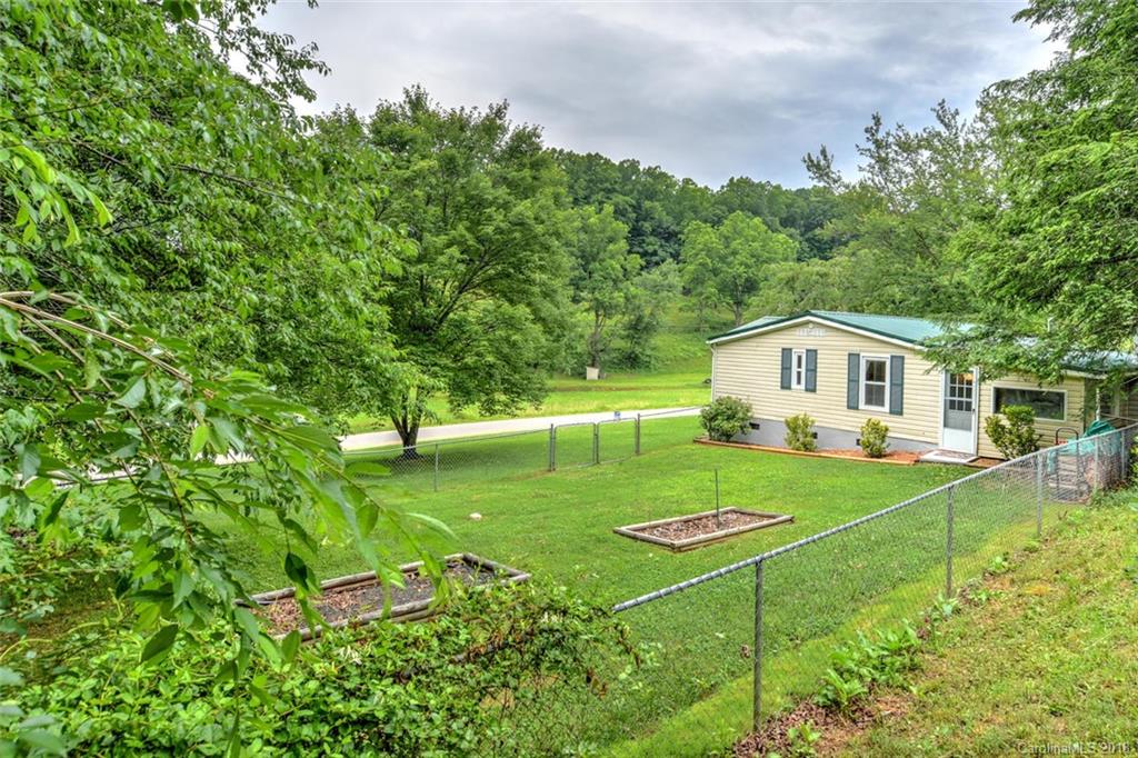 424 Reeves Cove Road Candler, NC 28715 - Photo 21 of 24 Gallery Image 21