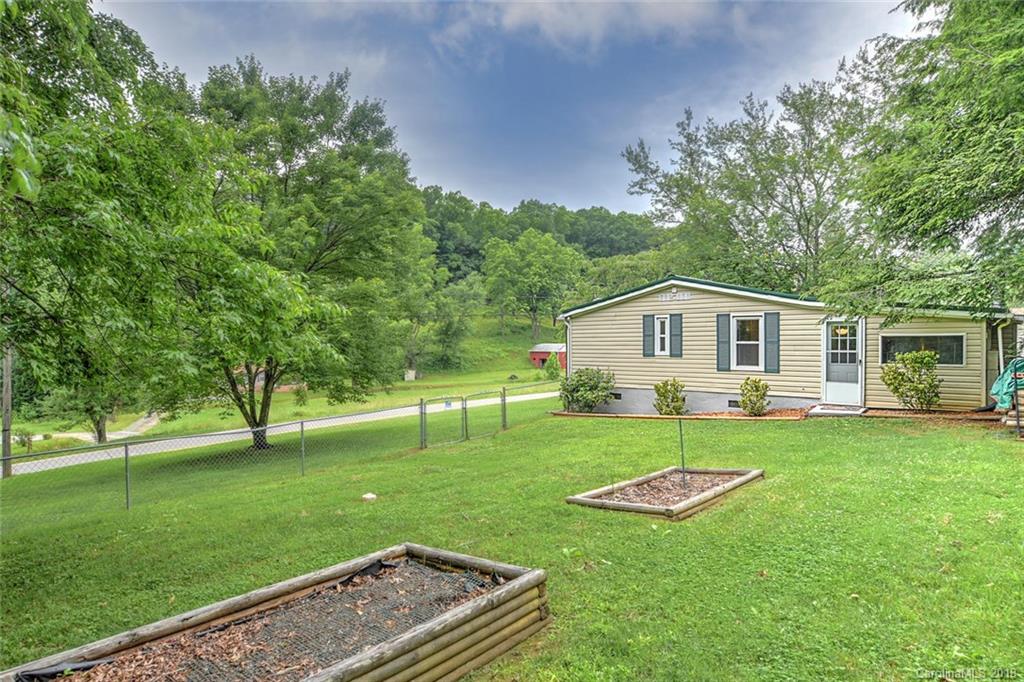 424 Reeves Cove Road Candler, NC 28715 - Photo 22 of 24 Gallery Image 22