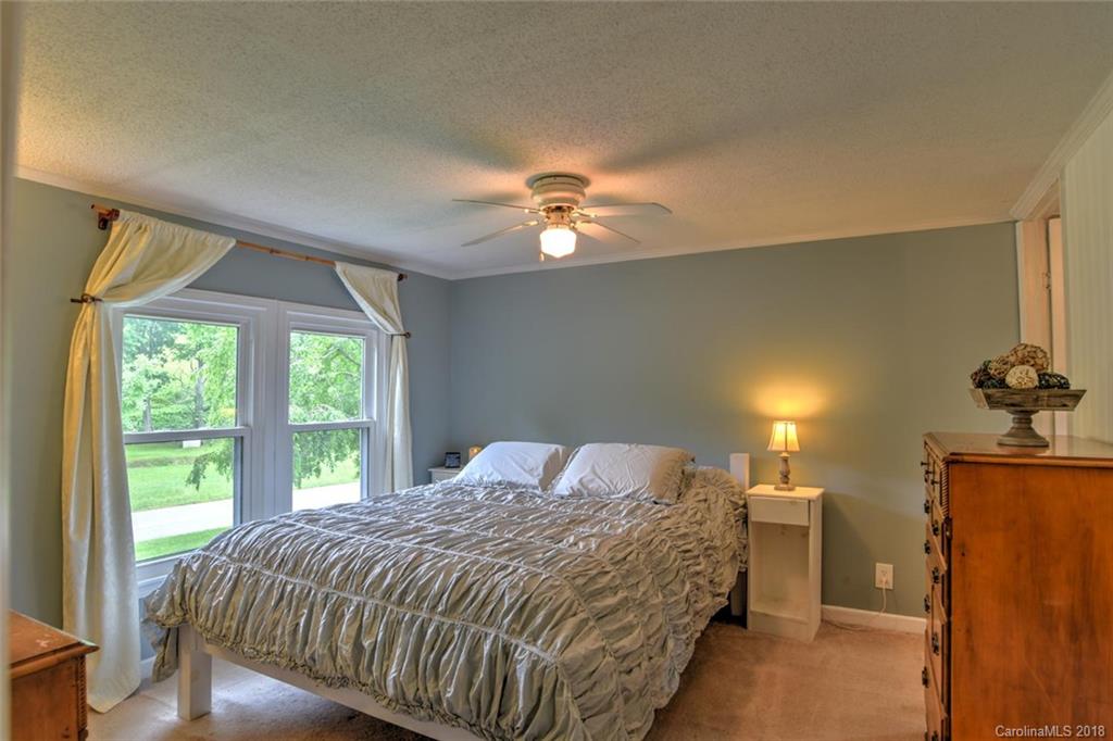 424 Reeves Cove Road Candler, NC 28715 - Photo 10 of 24 Gallery Image 10