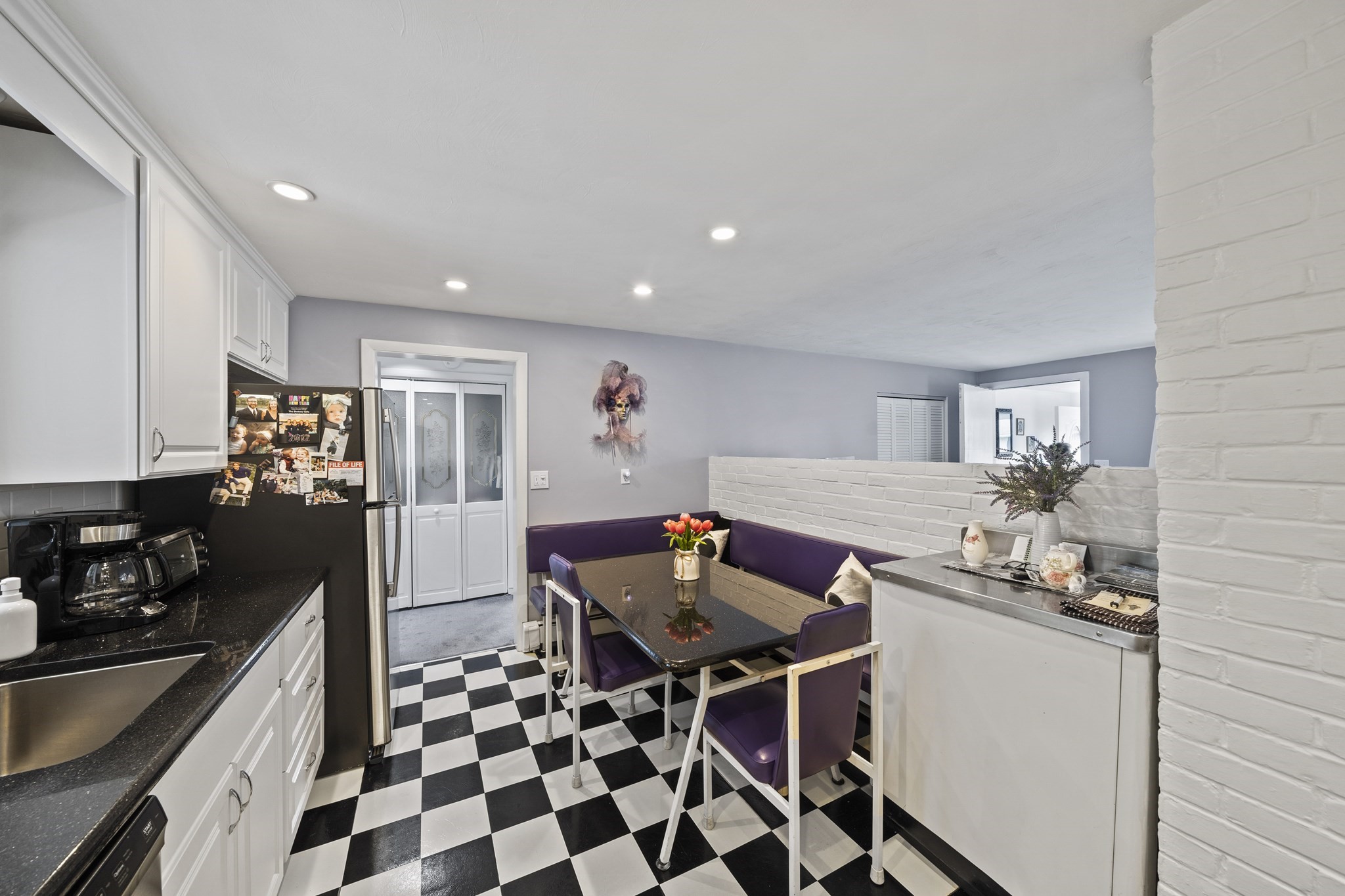 19 William Road Holbrook, MA 02343 - Photo 7 of 41 Gallery Image 7