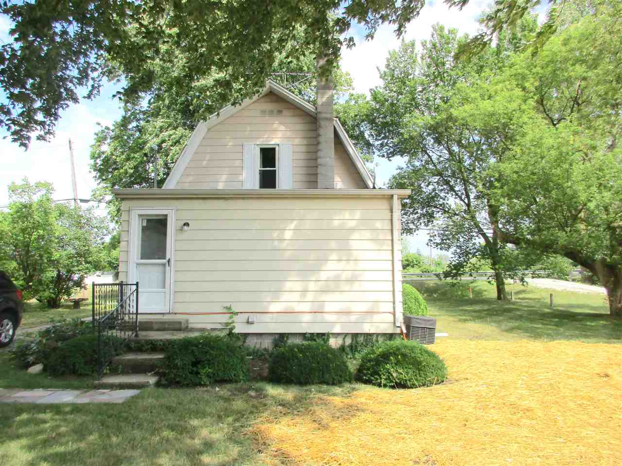 4336 South Durand Road Durand, MI 48429 - Photo 19 of 23 31298344-18.JPG