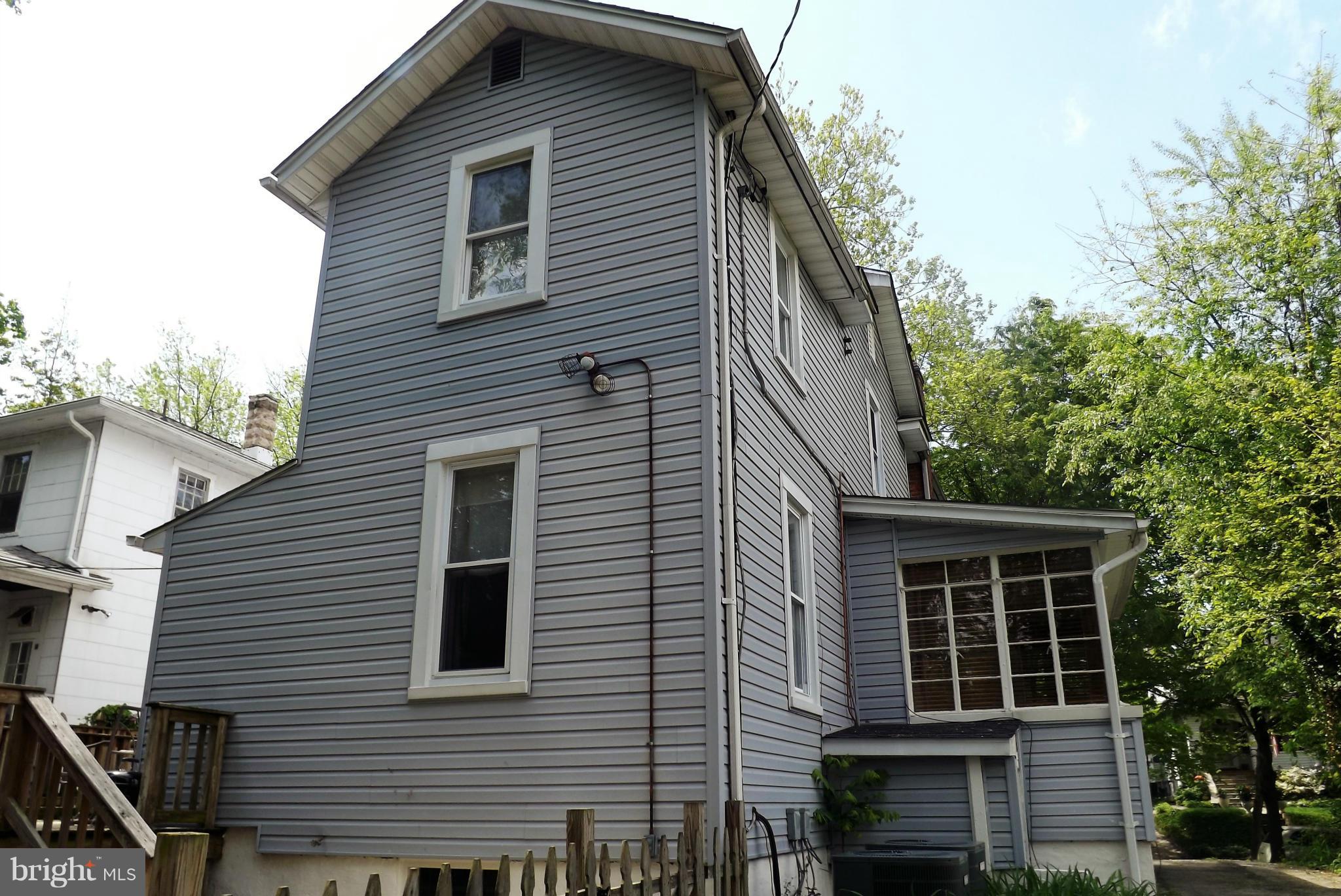 5311 Wendley Road Baltimore, MD 21229 - Photo 4 of 21 Exterior (Rear)
