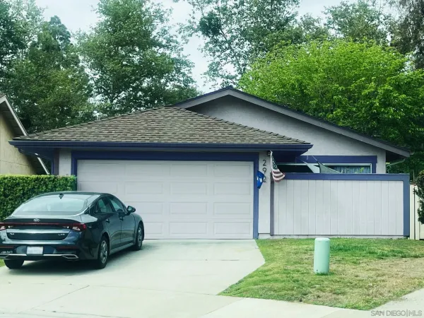 $699,000 | 292 Boleroridge Place, Escondido, CA 92026