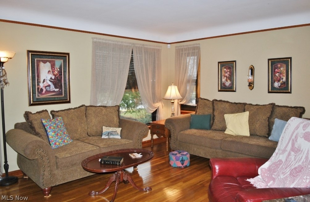 6419 Stanbury Road Parma, OH 44129 - Photo 5 of 25