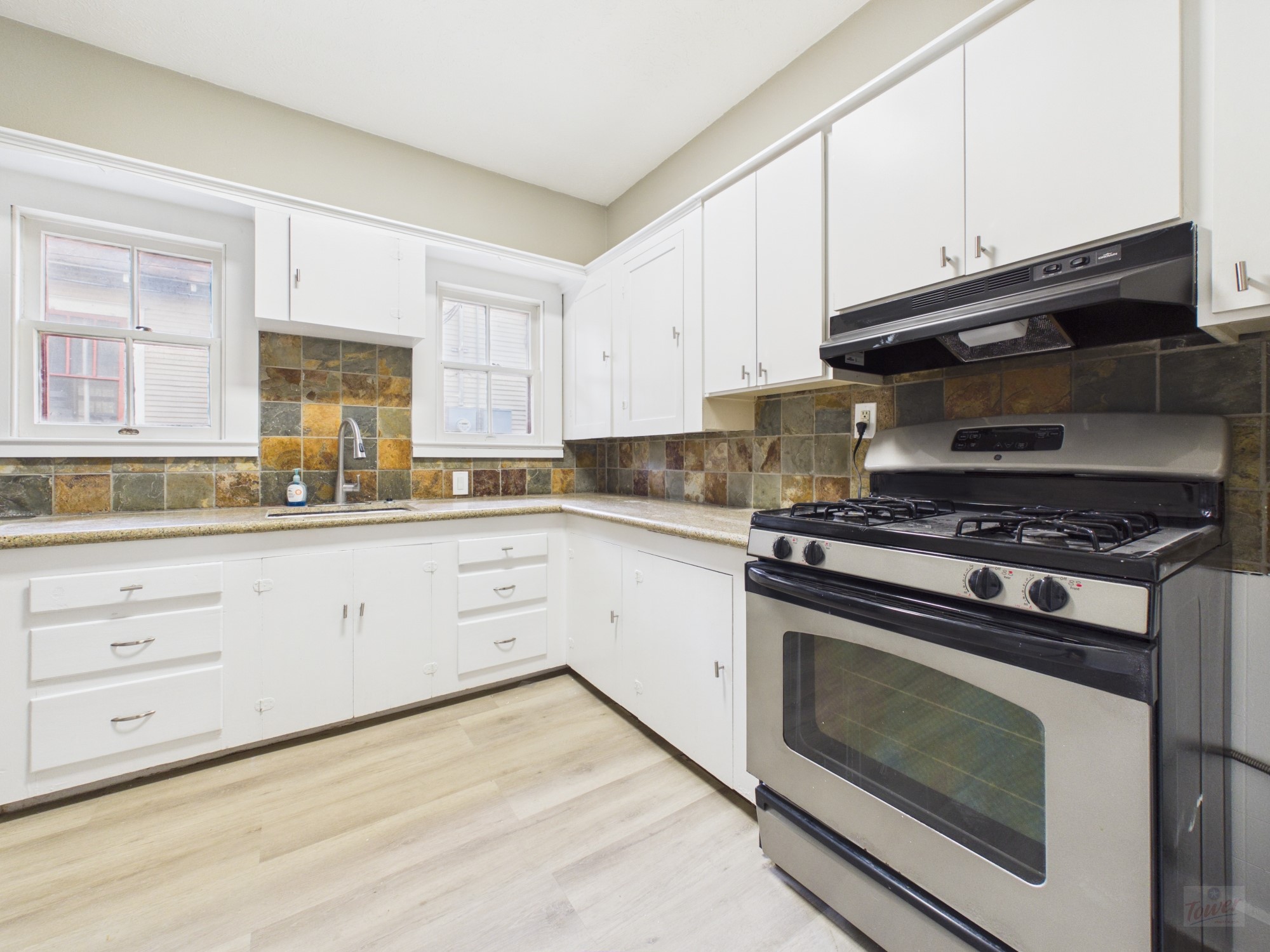 1903 David Street Austin, TX 78705 - Photo 9 of 27 Gallery Image 9