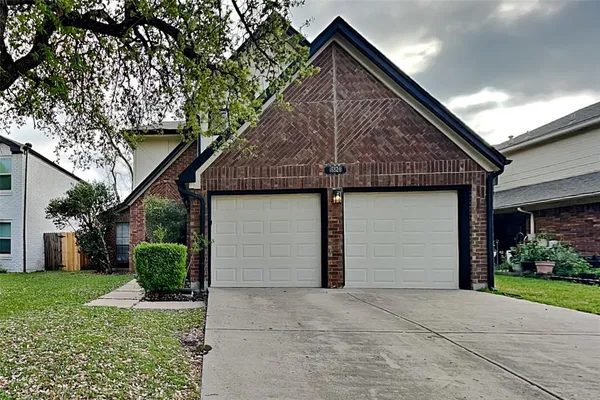 $2,400 | 6824 Century Circle, Plano, TX 75023