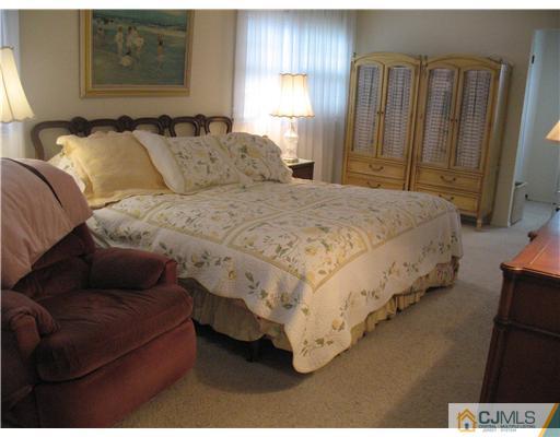 3 Mccue Road Morganville, NJ 07751 - Photo 18 of 23 Gallery Image 18