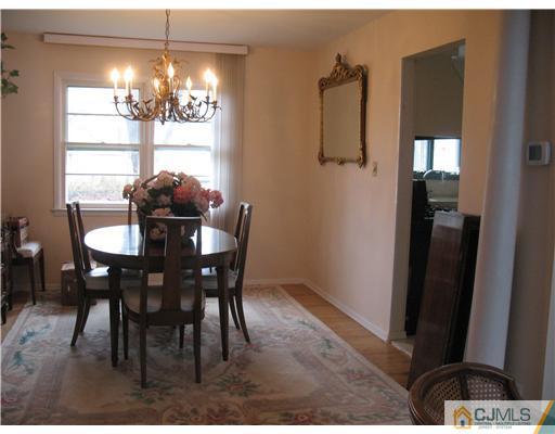3 Mccue Road Morganville, NJ 07751 - Photo 5 of 23 Gallery Image 5