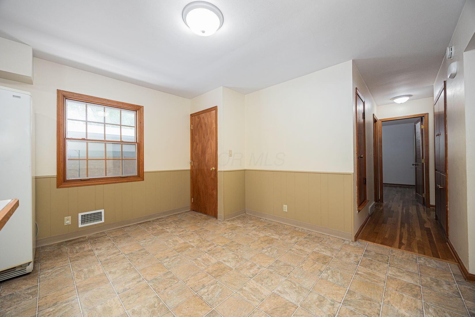 125 South Hamilton Road Columbus, OH 43230 - Photo 21 of 65 Eating Space