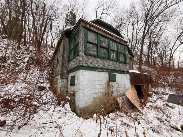 $35,000 | 832 Oak Avenue, Rochester, PA 15074