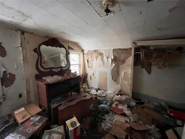 $35,000 | 832 Oak Avenue, Rochester, PA 15074