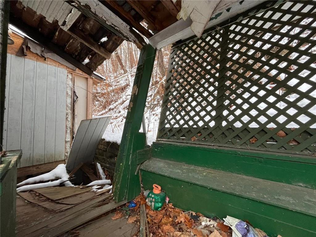 832 Oak Avenue Rochester, PA 15074 - Photo 3 of 50 a outdoor space with lots of green space